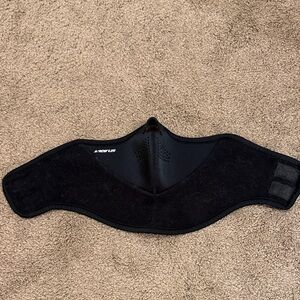 Seirus Innovatio Black Neoprene Face Covering with Lime Logo